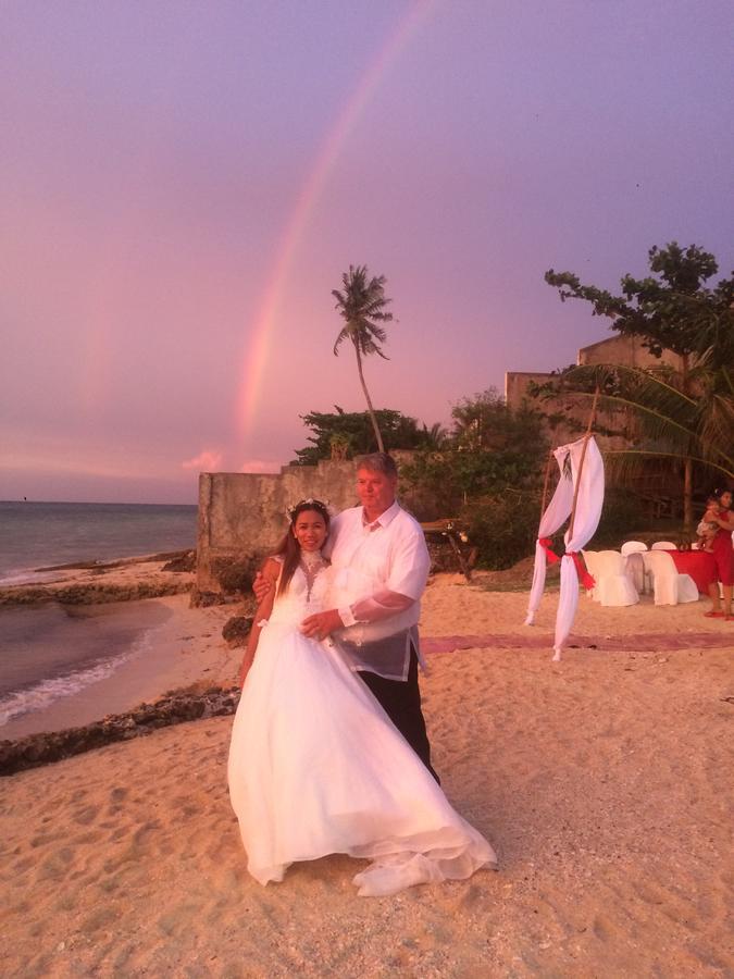 מלון Daanbantayan We Call It Rainbow Paradise מראה חיצוני תמונה